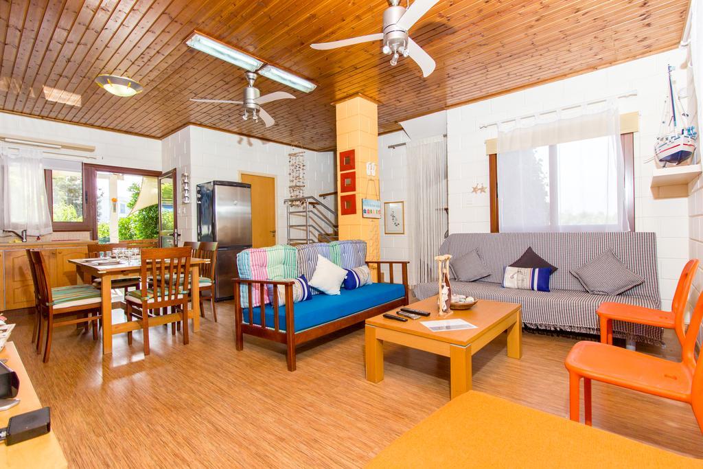 Gold Sand Villa Protarász Kültér fotó