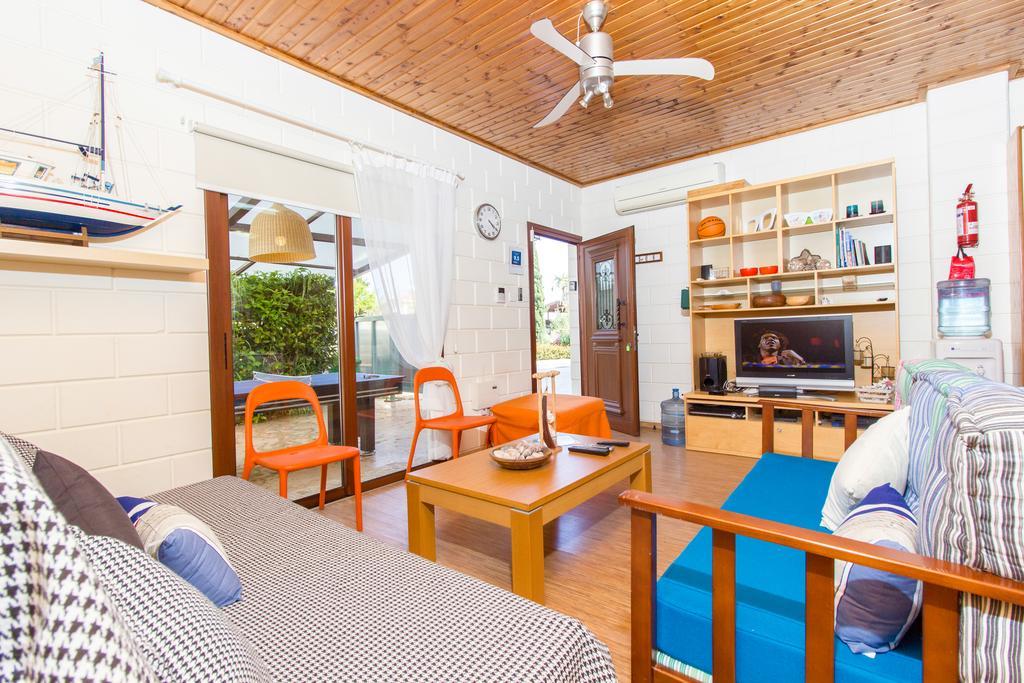 Gold Sand Villa Protarász Kültér fotó